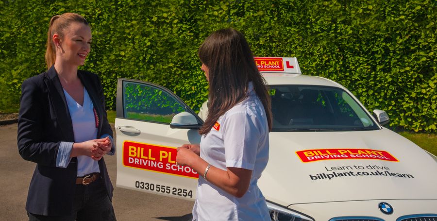 The Benefits of Learning with a Female Driving Instructor